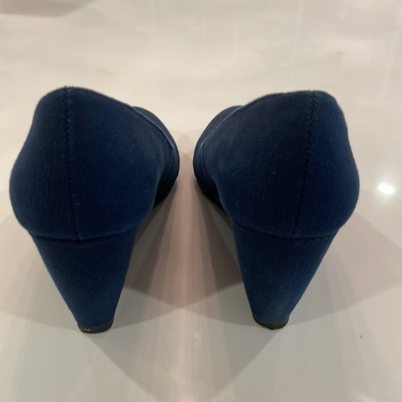 Shoe Woo Alicial navy canvas wedge sandals, size 6.5 - Picture 4 of 7